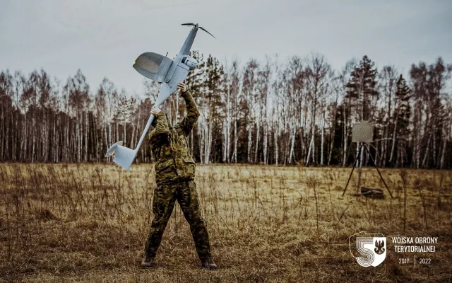 Kontrakt podpisany. Amia kupi więcej polskich dronów