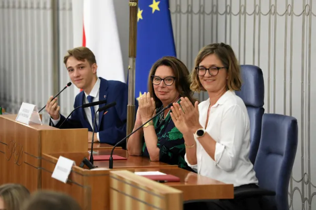 Wigilia wolna od pracy. Senat wprowadzi zmiany w ustawie? Nieoficjalne doniesienia