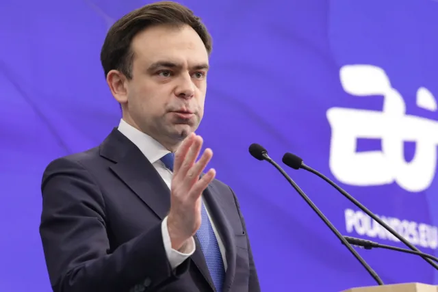 Domański przerwał milczenie. Szef MF chce wyjaśnień od PKW