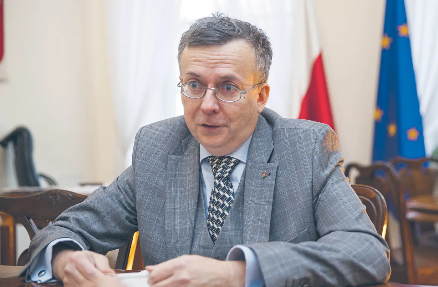 Chętnych do pracy w urzędach z roku na rok jest coraz mniej