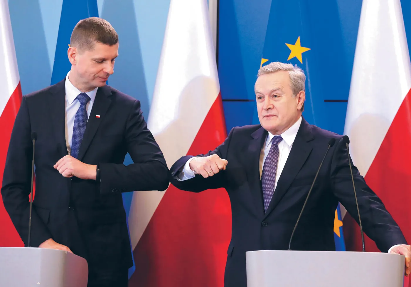 Szkoły zawieszają zajęcia do 25 marca