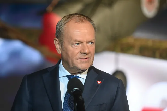 Ustawa wiatrakowa. Tusk: Polacy zapłacą za weto prezydenta