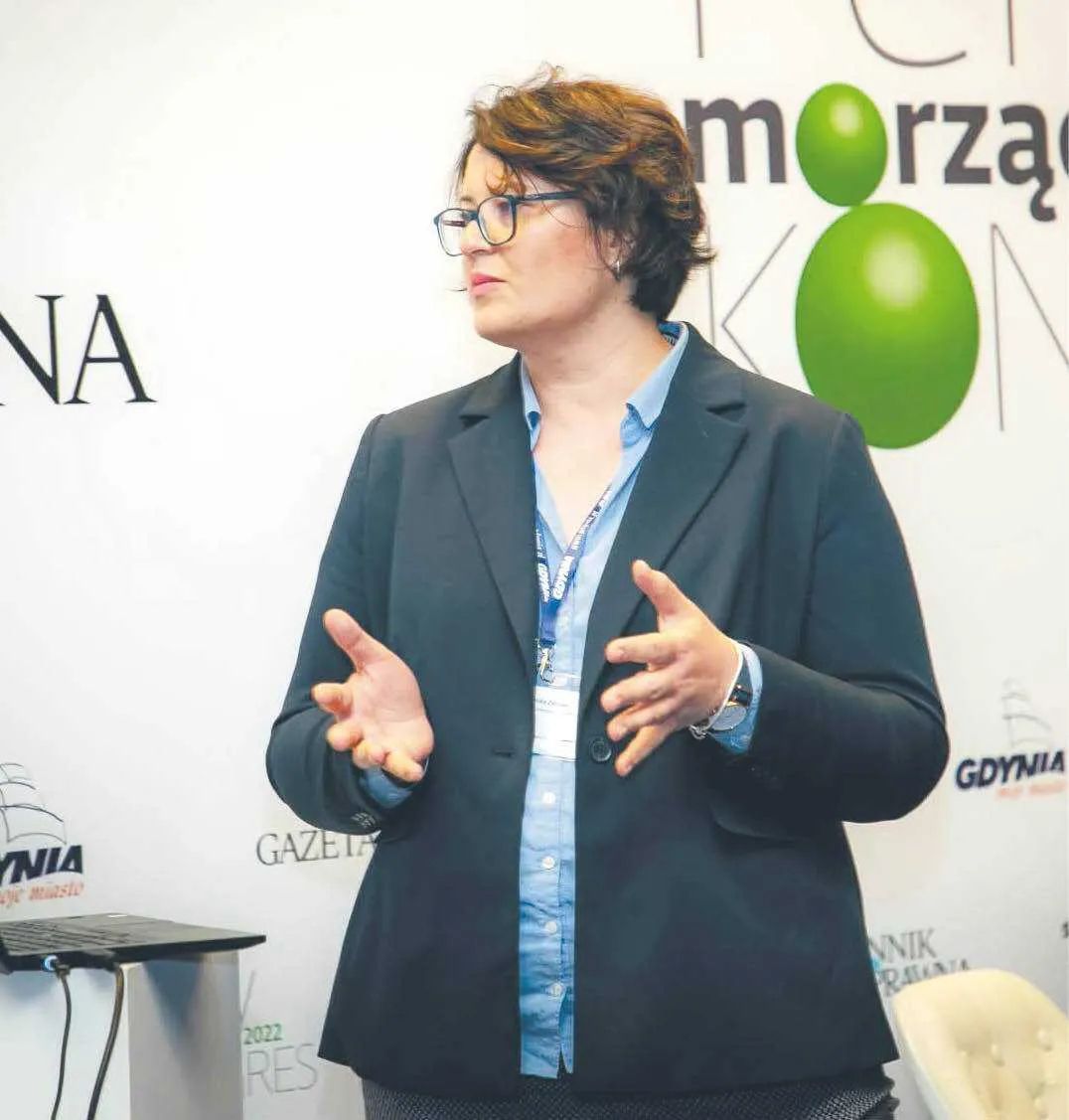 Monika Zdrojek z Departamentu Projektów PAIH