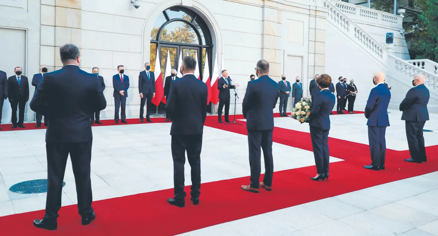 Rząd szykuje program i dalej się zmienia