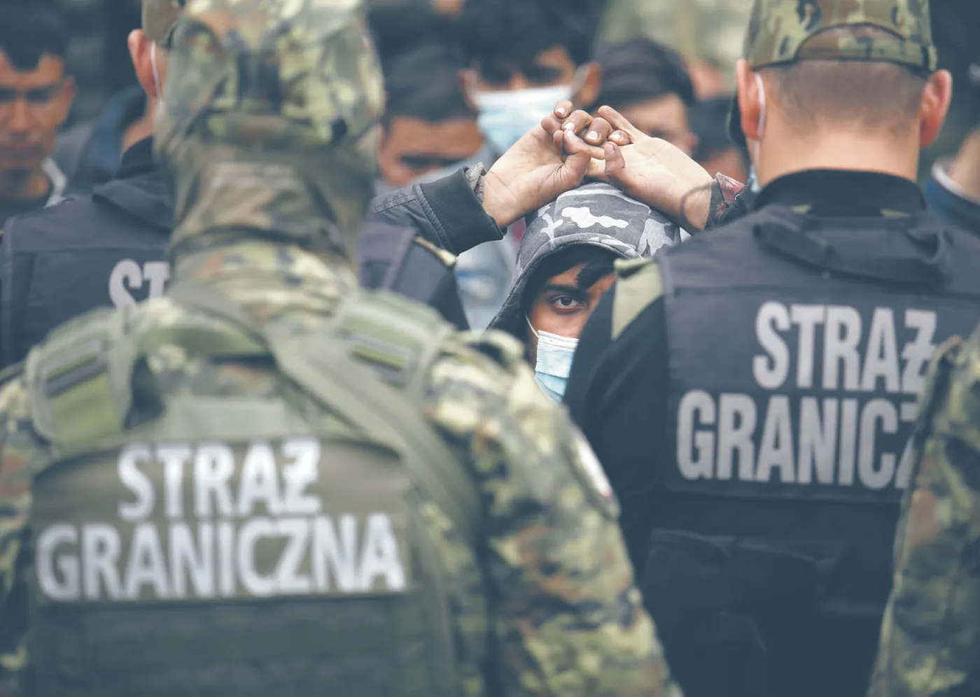 Nie ma zgody na wpychanie ludzi przez granicę