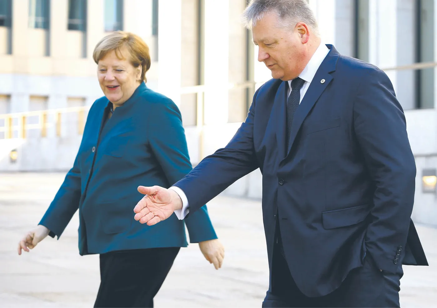 Imperializm prawny kontra wywiad