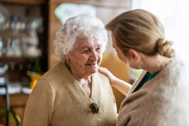 Świadczenie wspierające w chorobie Alzheimera. ZUS wypłaci nawet 4353 zł, ale decydują punkty