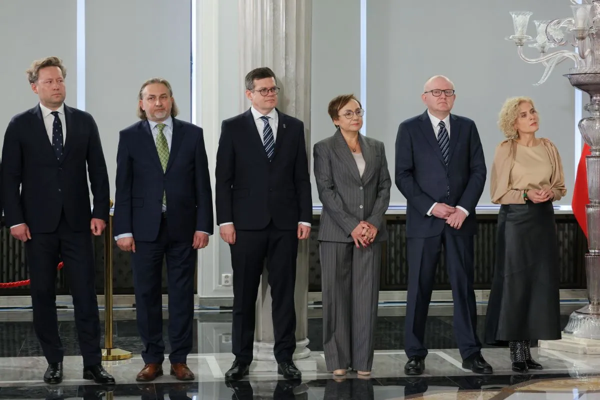 Helsińska Fundacja Praw Człowieka o zaprzysiężeniu sędziów TK: Prezydent nie może zwlekać