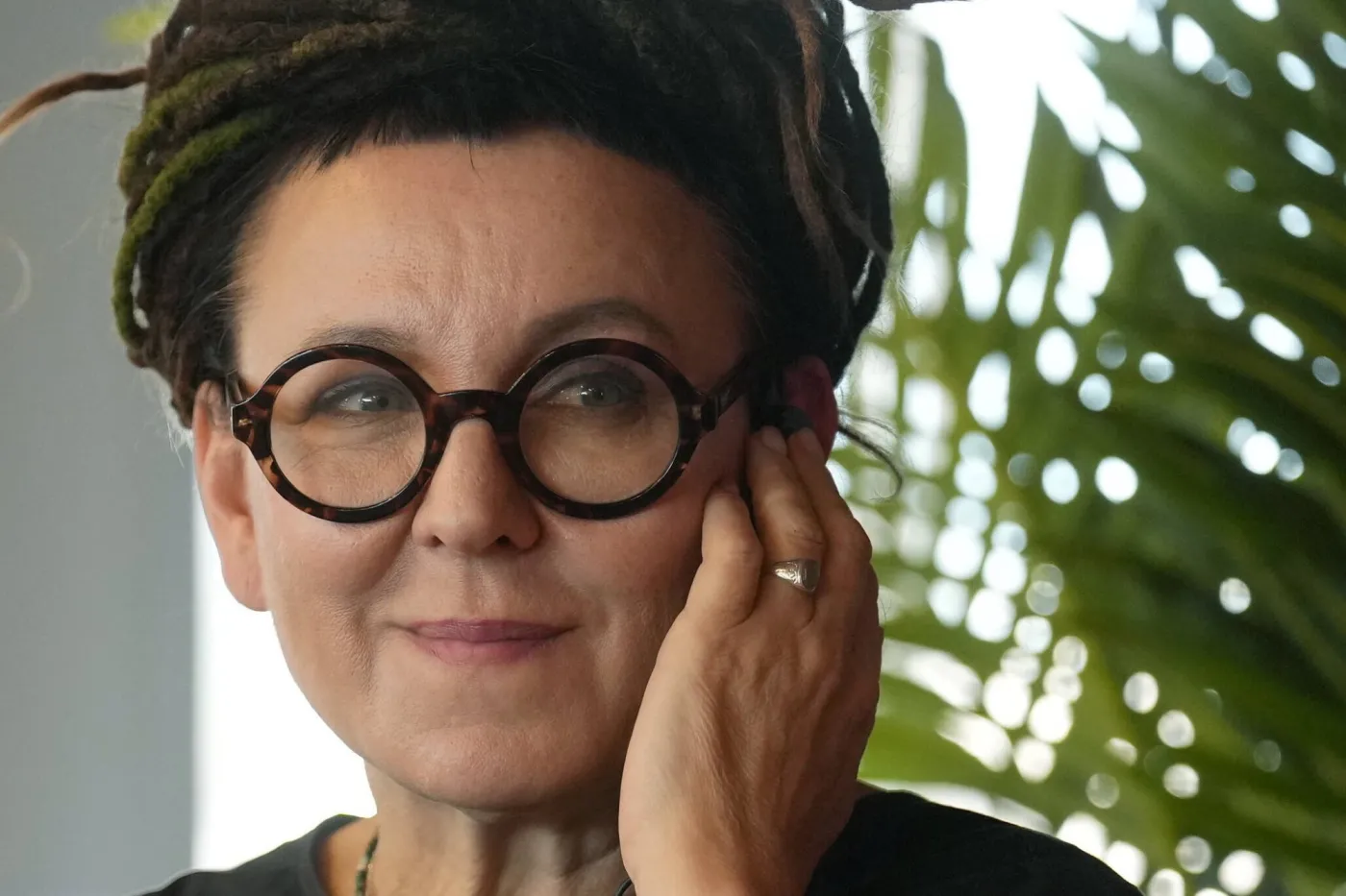 Olga Tokarczuk - noblistka powiedziała, że korzysta w swojej pracy z narzędzi AI, co wywołało liczne komentarze