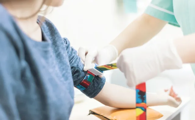 Nowe przepisy BHP 2026. Ostrzejsze normy dla pracowników narażonych na ołów