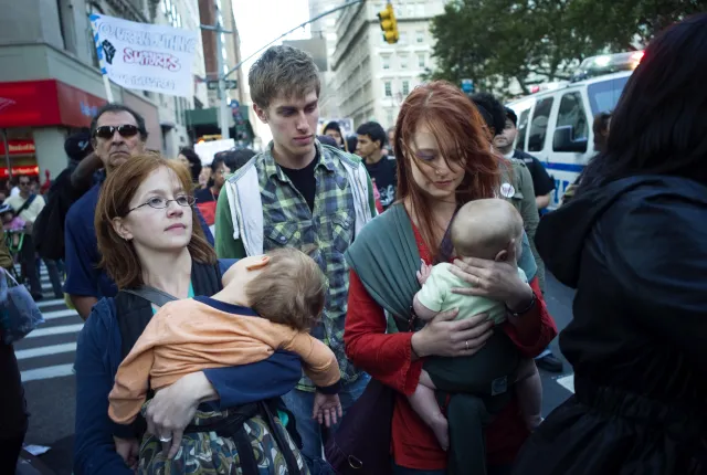 Nowa fala protestów "Okupuj" w USA, starcia z policją