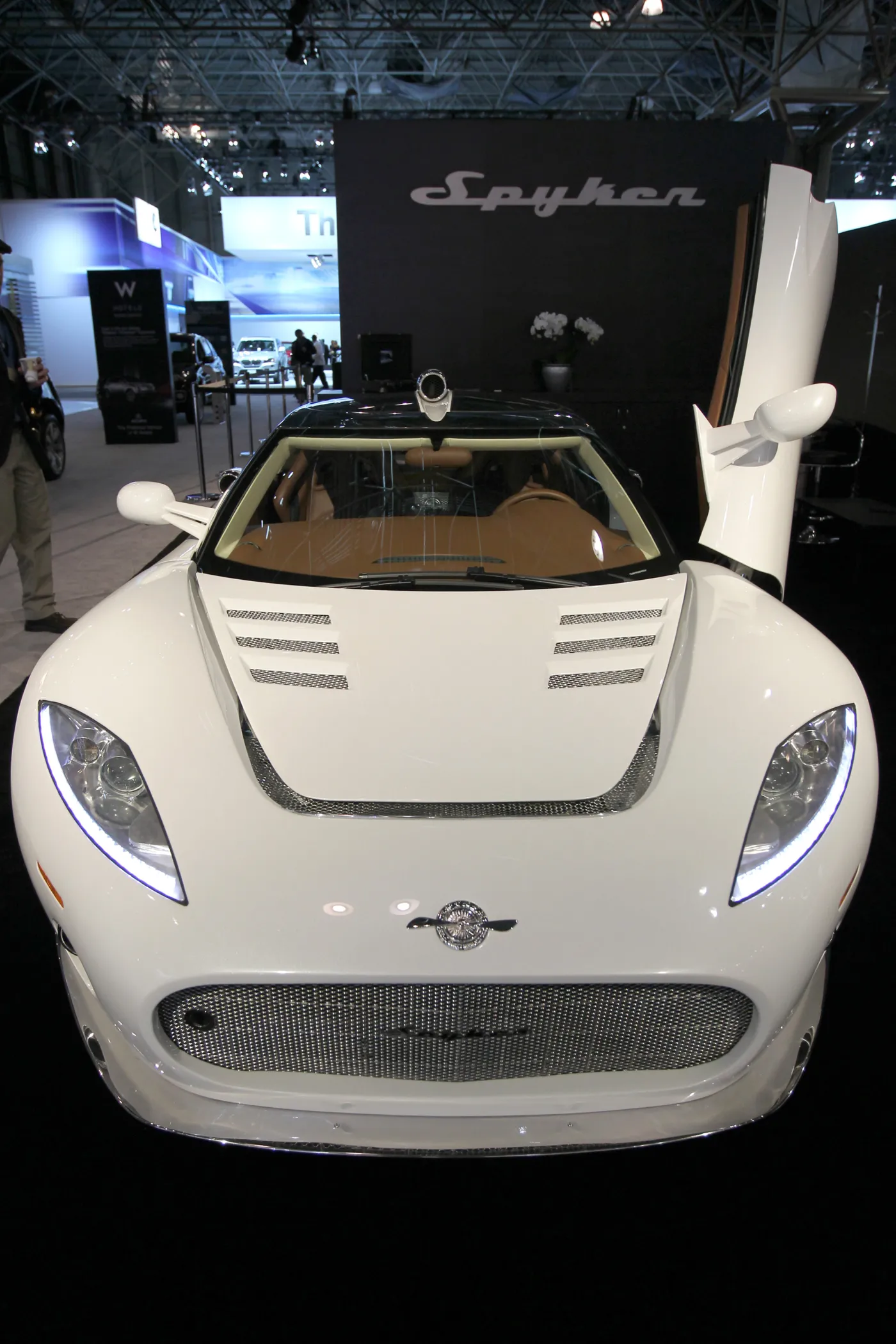 Pojazd sportowy Spyker Cars' NVC8 Aileron prezentowany na New York International Auto Show (NYIAS) w Nowym Jorku, USA