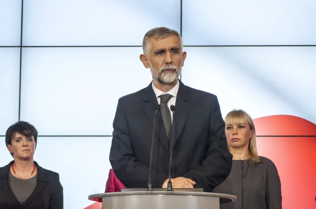 Ekolodzy zaskoczeni nowym ministrem środowiska: "Wpadliśmy z deszczu pod rynnę"