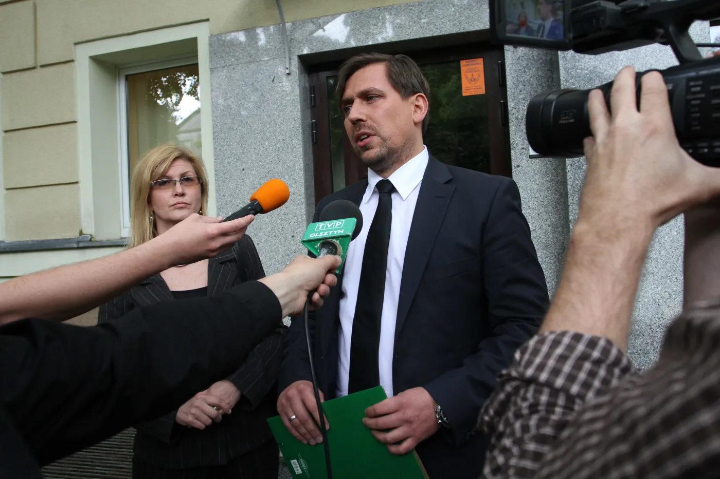 Akt oskarżenia przeciwko agentowi Tomkowi. SLD: Spektakularny finał podróbki Jamesa Bonda
