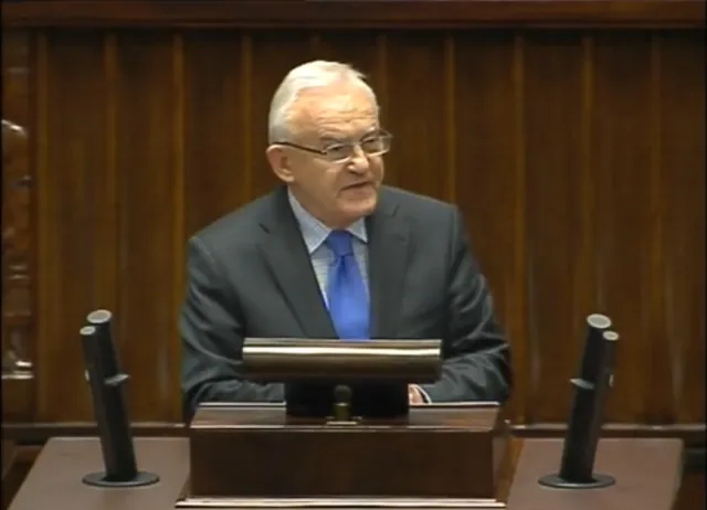 SLD poniżej progu wyborczego. To koniec partii Leszka Millera?