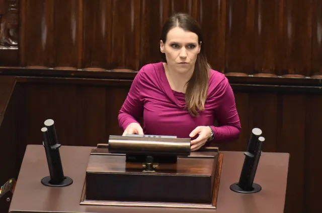 Radna PiS o Pomasce: Trzeba to coś złapać i ogolić na łyso. PO składa zawiadomienie do prokuratury