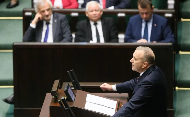 Schetyna w wywiadzie dla DGP: Mnie nie interesuje, co Kaczyński sądzi. Ważne co robi