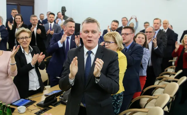 Siemoniak: W polskiej armii jest chaos i niepewność