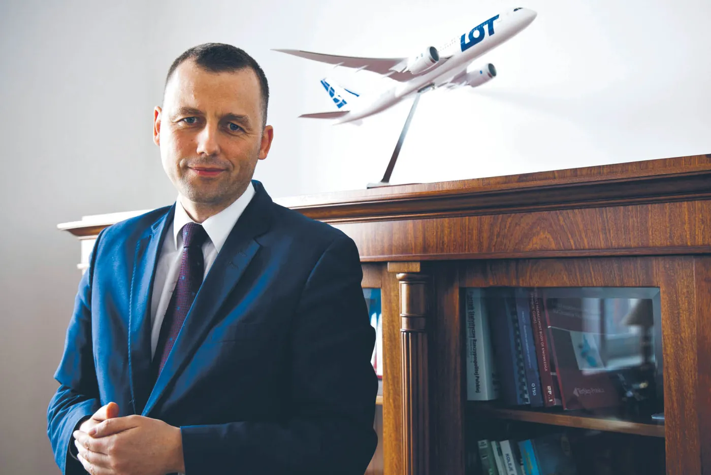 Wiceminister infrastruktury: CPK pomoże przetrwać LOT-owi [WYWIAD]