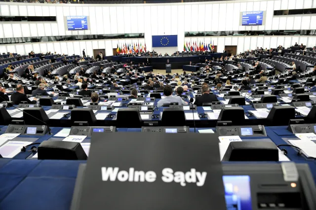Legutko: Ulubione hobby europosłów to wytykanie błędów Polsce i krytykowanie jej