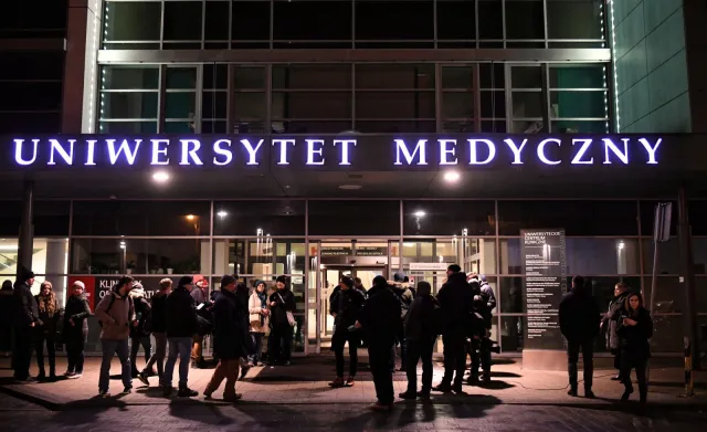 Prezydent Duda: Lekarzom udało się przywrócić akcję serca prezydenta Gdańska