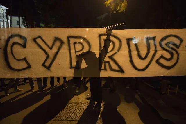 W obronie przed koronawirusem Cypr zamyka tymczasowo cztery przejścia