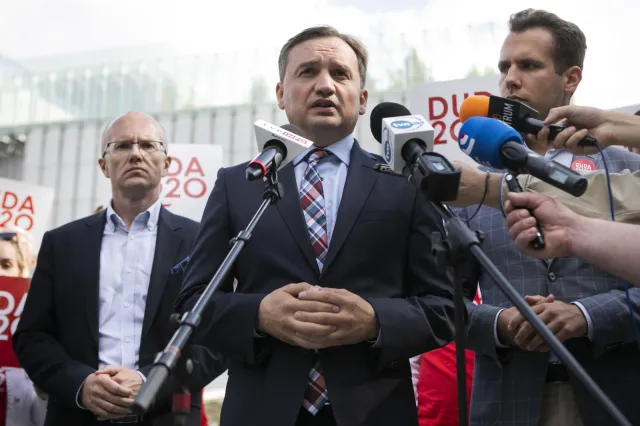 "Ziobro to najgorszy minister sprawiedliwości w historii". Trwa debata nad wioskiem o wotum nieufności