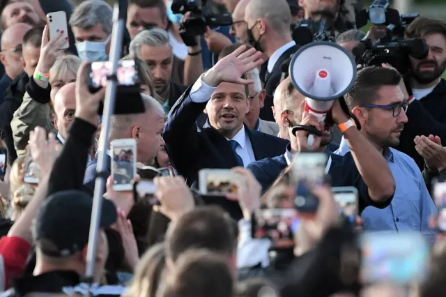 Wszyscy ojcowie porażki. Jak wygląda plan działania kandydatów po wyborach?