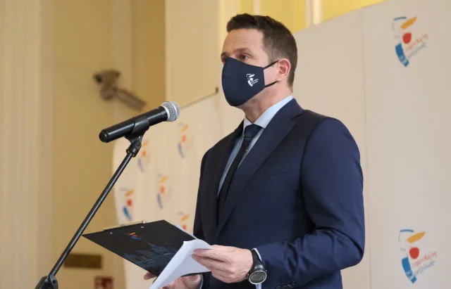 Trzaskowski: Część pieniędzy z UE powinna trafiać bezpośrednio do samorządów