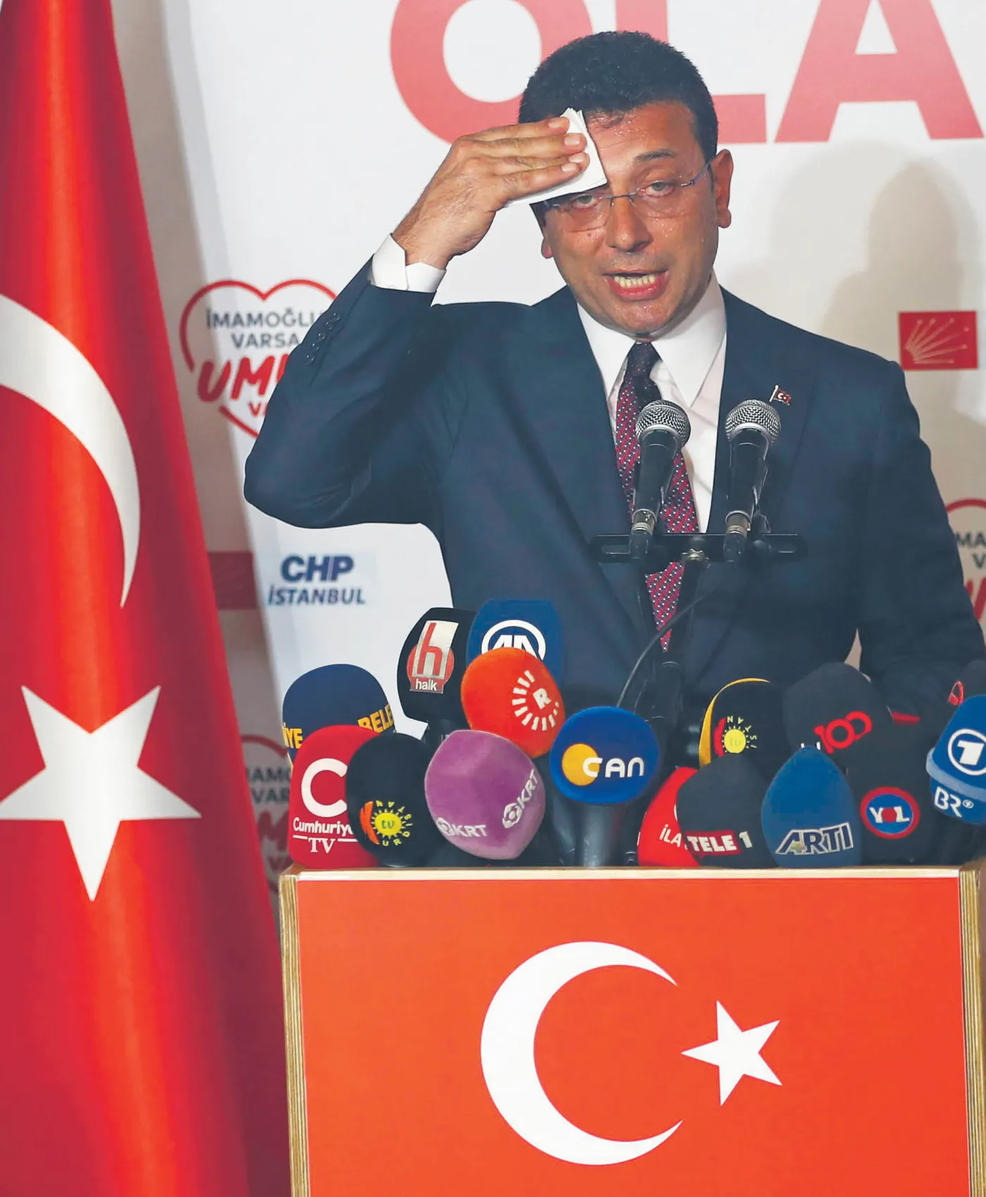 4251786-u76716-14-turekcsf-fot-20sedat-20suna-epa-pap-p.jpg