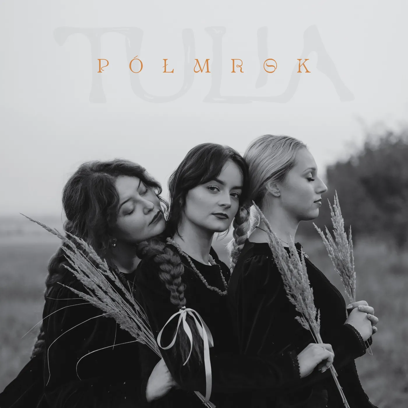 Tulia: Płyta „Półmrok” to słodko-gorzka opowieść [PODCAST]