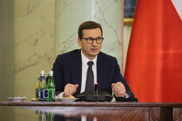 Żona premiera sprzedała działki kupione od Kościoła. Jest komentarz Morawieckiego