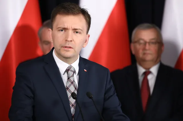 Schreiber: Proponowane zmiany w konstytucji nie mają barw politycznych