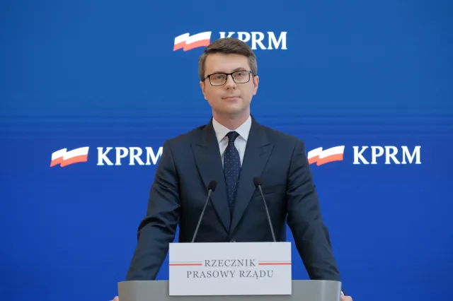 Premier kupił obligacje za ponad 4,6 mln zł. Müller: Każdy Polak ma prawo je zakupić