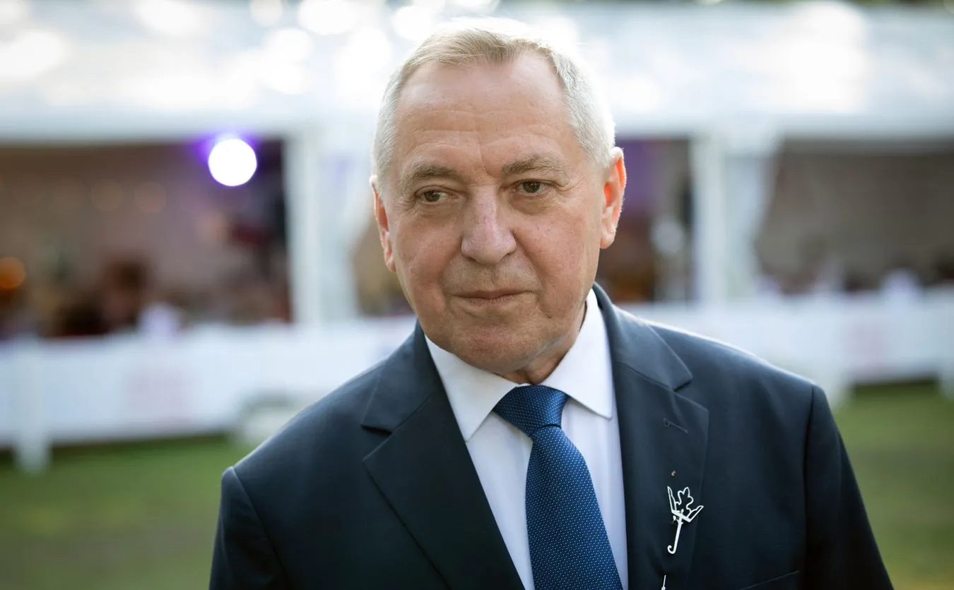 Minister rolnictwa Henryk Kowalczyk podał się do dymisji. Jaki jest powód?