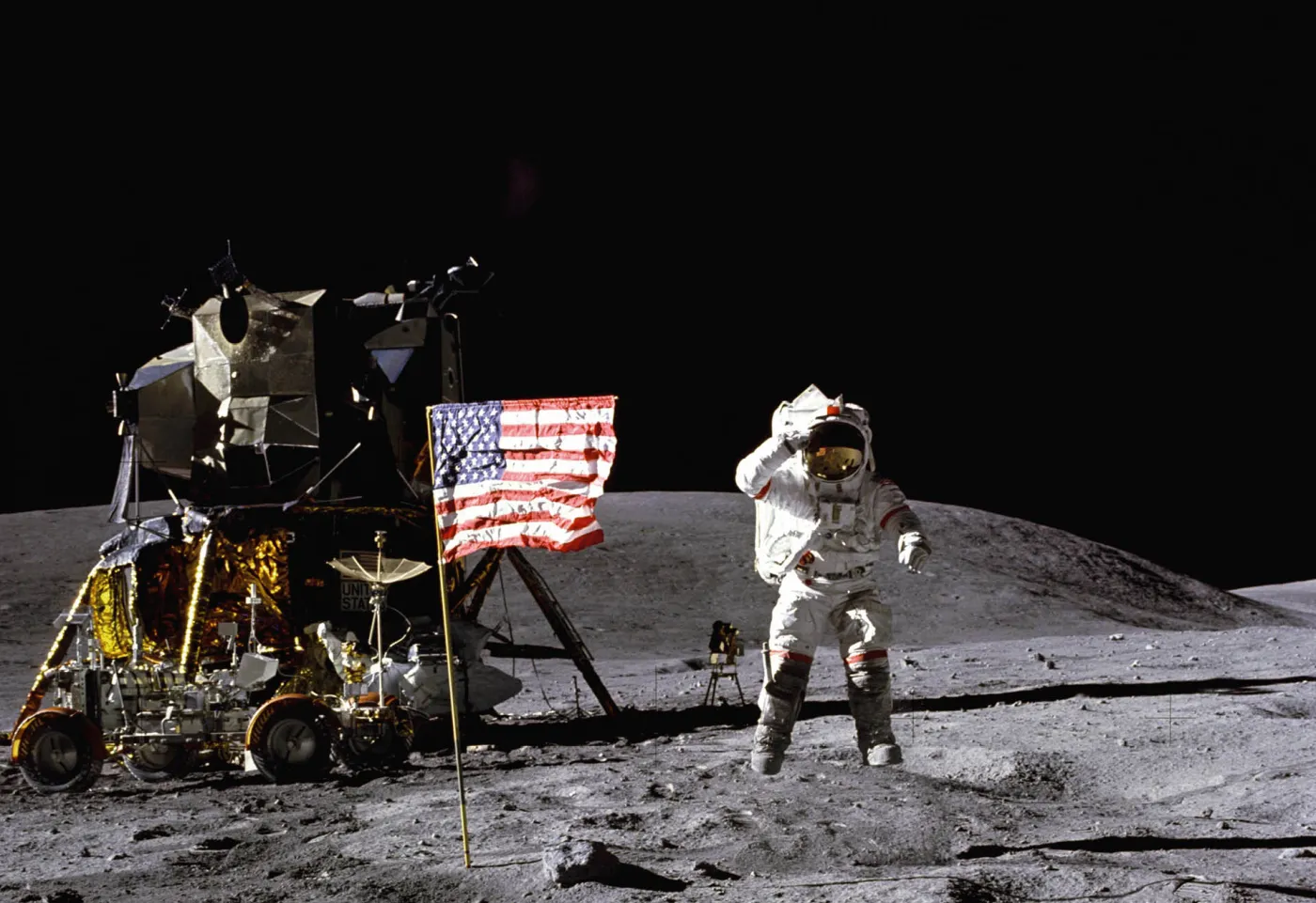 Nagłe rozstanie z Apollo. Dlaczego Amerykanie nie założyli bazy na Księżycu?