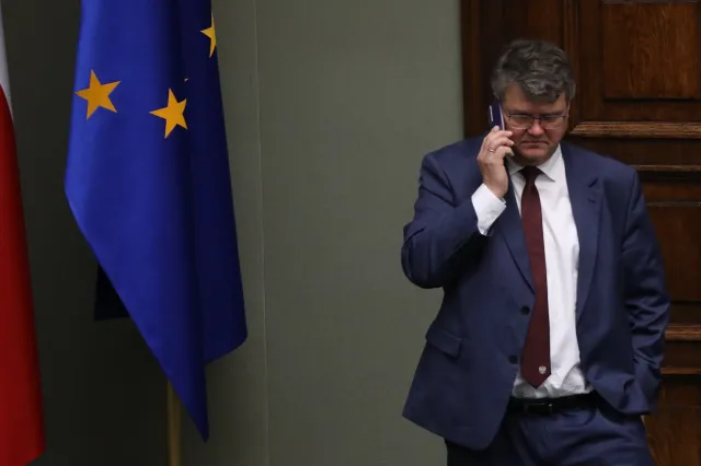 Zwrot w sprawie Macieja Wąsika. Sąd Najwyższy uchylił postanowienie o wygaszeniu mandatu