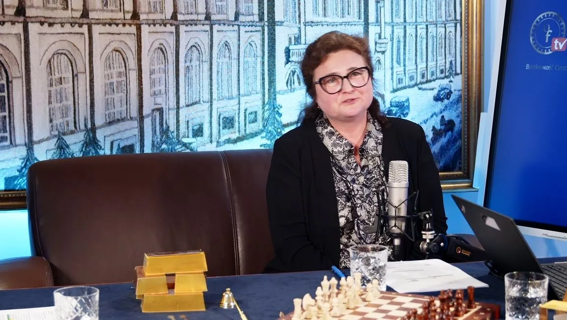 Alina Winiarczyk z Departamentu Emisyjno-Skarbcowego opowie o tym, jak powstają monety. Omówione zostaną różne typy monet, proces ich produkcji oraz sposoby rozpoznawania fałszywych egzemplarzy [materiał partnera]