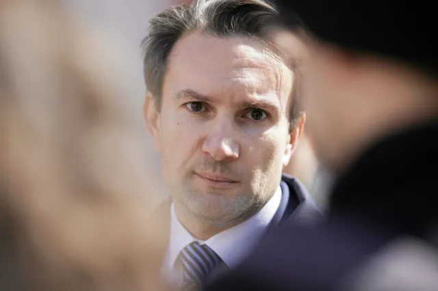 Co z pieniędzmi na budownictwo społeczne? Lewandowski: Gwarantuję je niemalże głową [WYWIAD DGP]