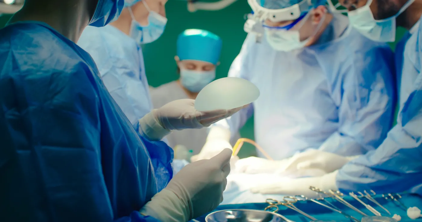Rząd chce przyciąć wynagrodzenia lekarzy - nie będzie procentu od operacji?