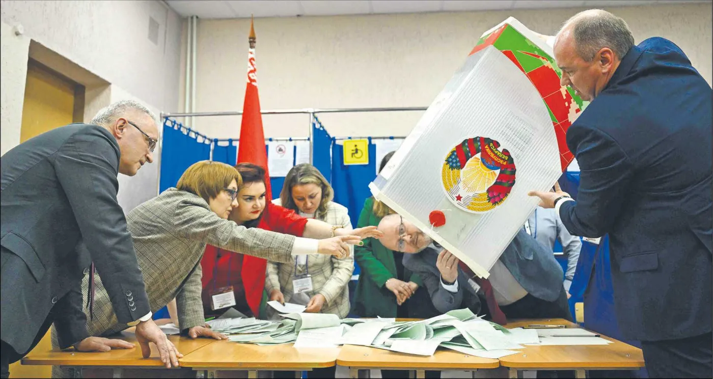 Wyniki wyborów na Białorusi. Łukaszenka ma więcej niż ostatnio, ale mniej niż Putin przed rokiem