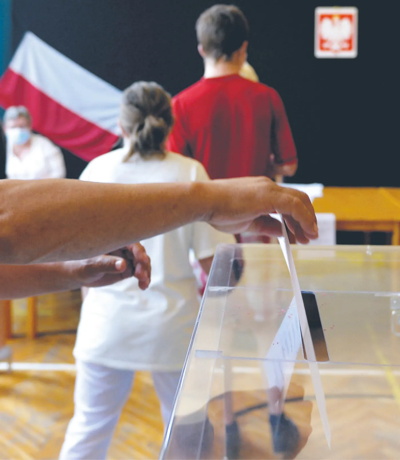 Z sondaży wynika, że w starciu Fijołek–Warchoł ten pierwszy wygrywa stosunkiem głosów 39,5 proc. do 37,2 proc.