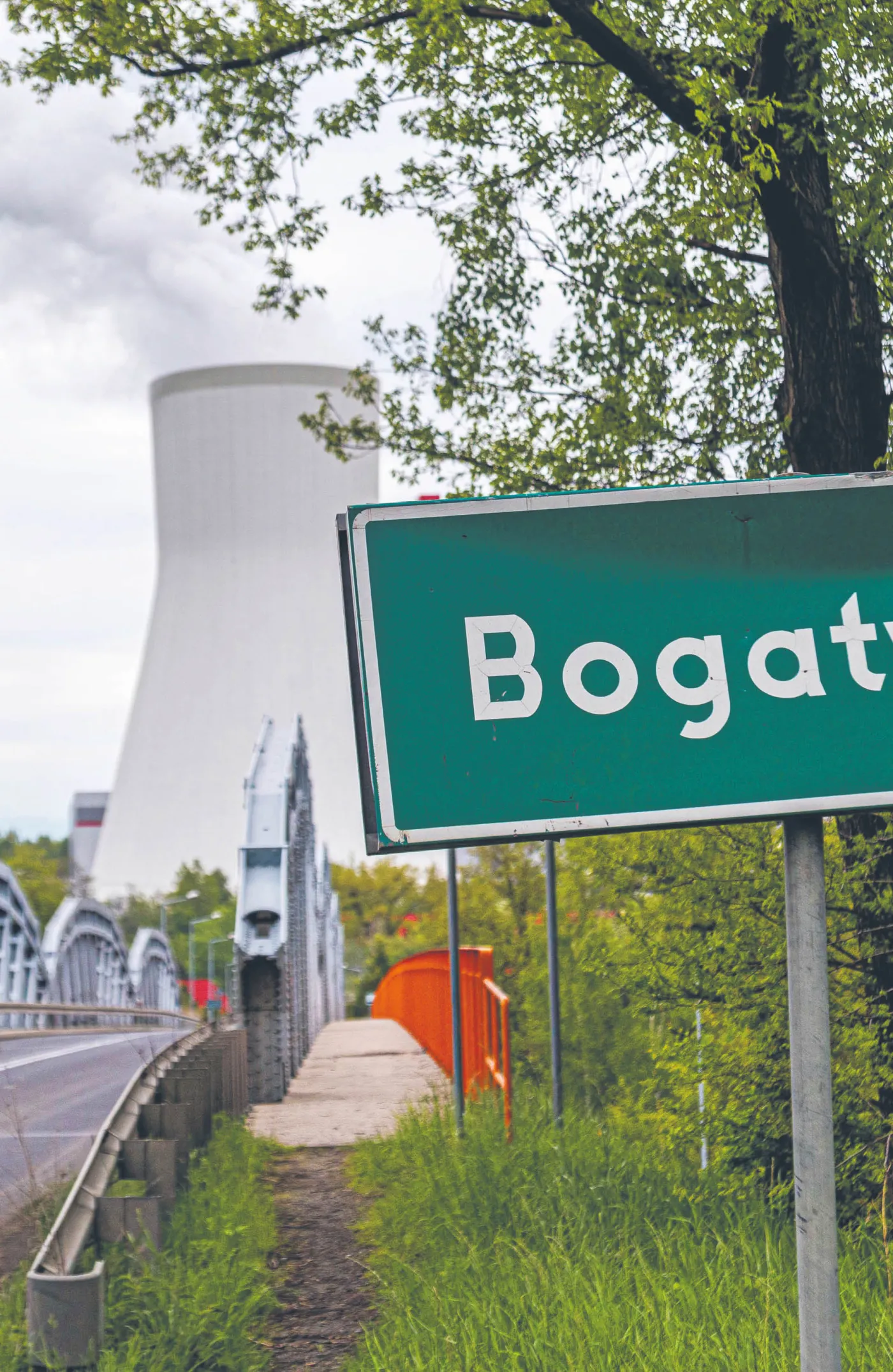 Brunatny trójkąt niezgody