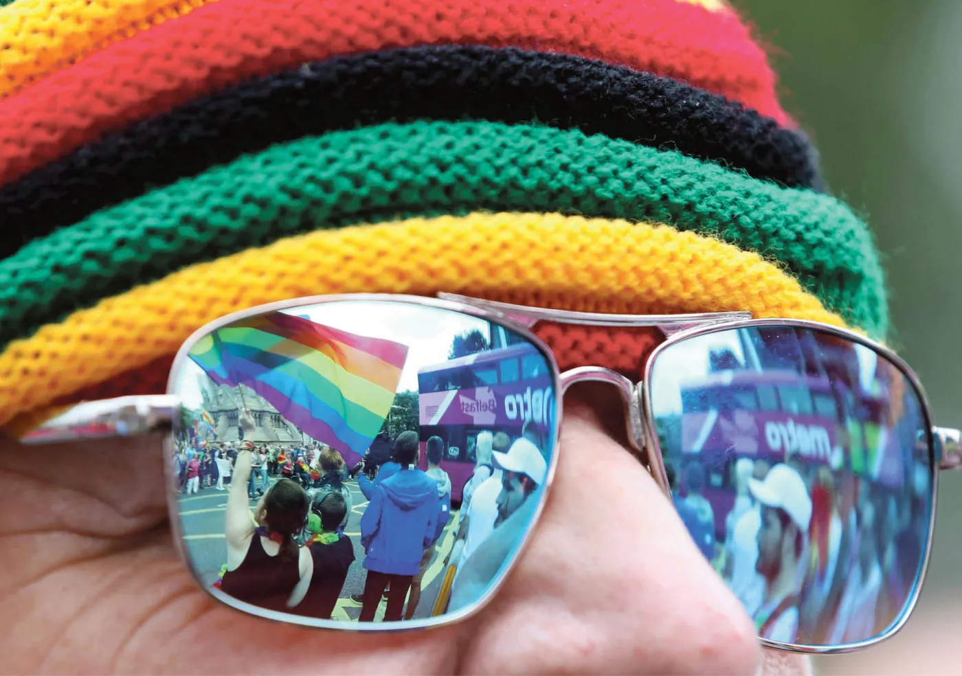 Gwiaździsty sztandar w kolorach tęczy