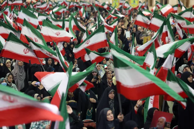 Protesty w Iranie 2026: Ofiary śmiertelne, blokada internetu i reakcja USA