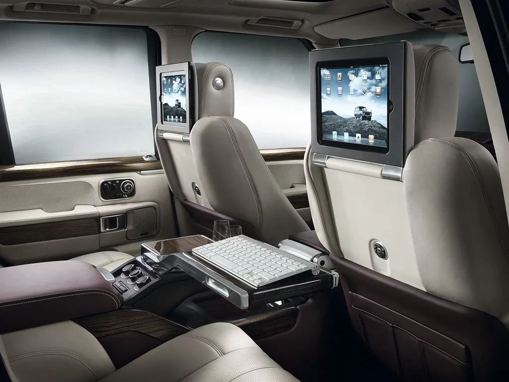 939035-2012-08-06-range-rover-autobiography-ultimate-edition.jpg