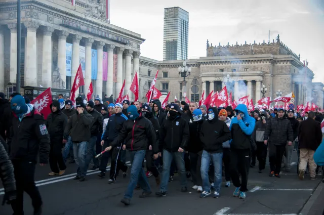 Koniec z zasłanianiem twarzy podczas demonstracji. Projekt prezydenta trafił do Sejmu
