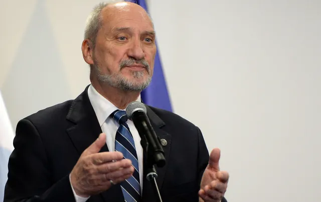 Macierewicz: Ponad rok temu zwracałem uwagę prezydentowi na pewne nieprawidłowości w BBN