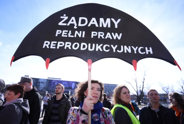 "Równości jak powietrza" - uczestnicy Manify przeszli ulicami Krakowa