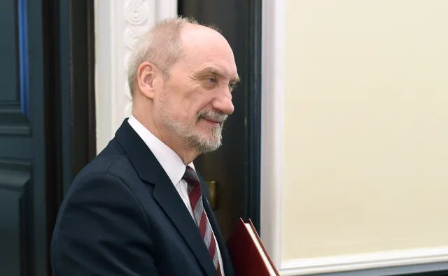 Macierewicz: 16 tys. osób zapisało się do Obrony Terytorialnej
